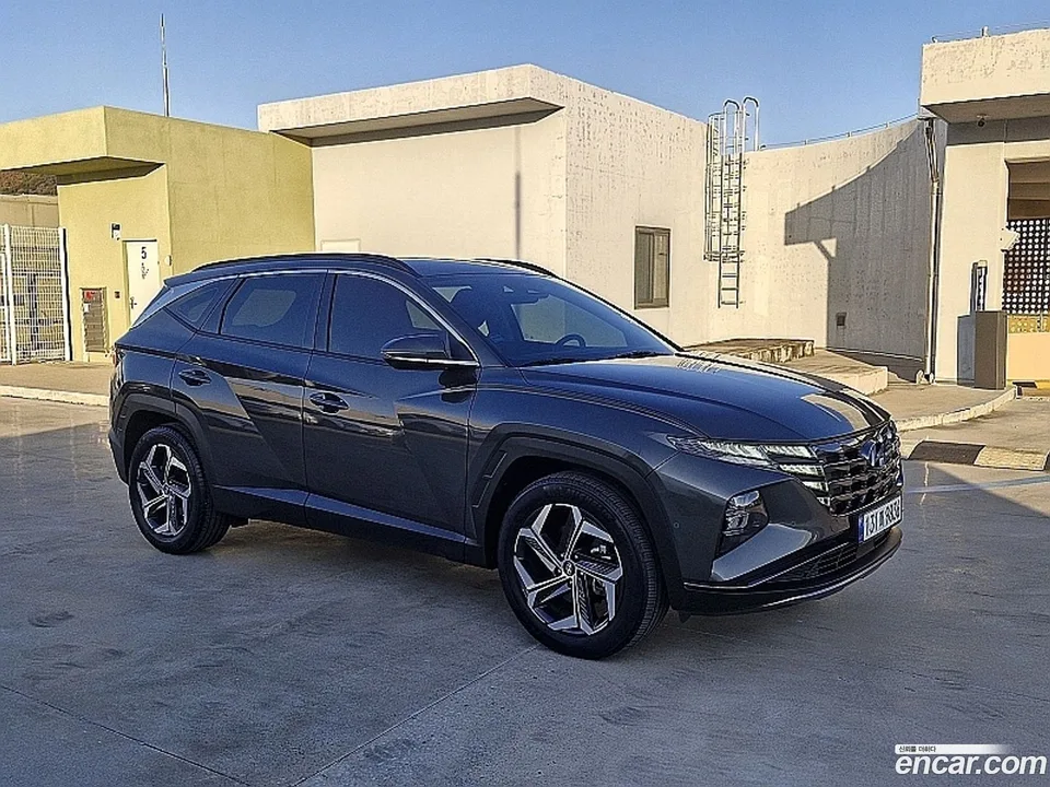 Hyundai Tucson Hybrid 2WD 2023 — миниатюра 3