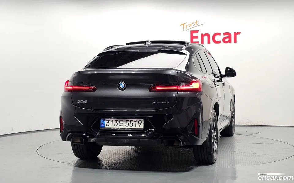 BMW X4 xDrive20i M 2022 — миниатюра 4