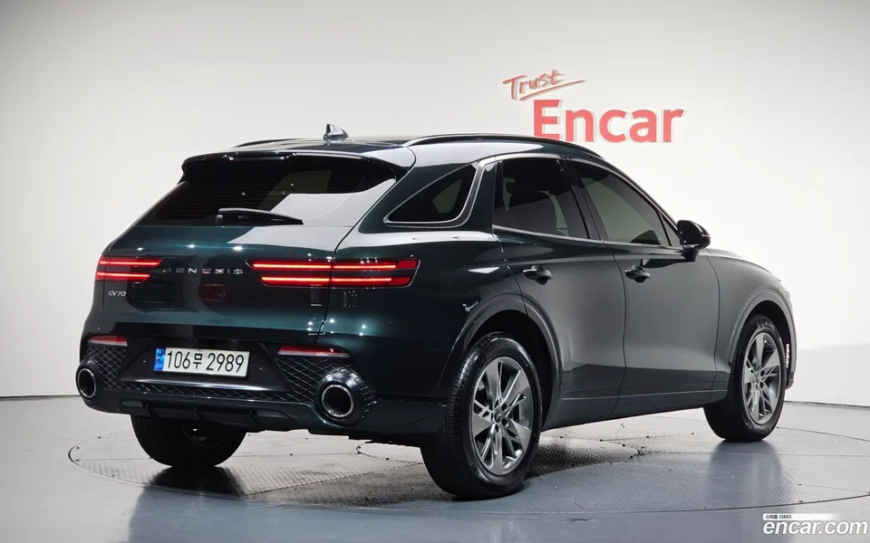 Genesis GV70 2.5T 2WD 2022 — миниатюра 2