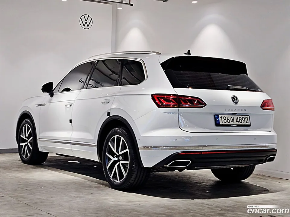 Volkswagen Touareg 3.0 TDI 2023 — миниатюра 2