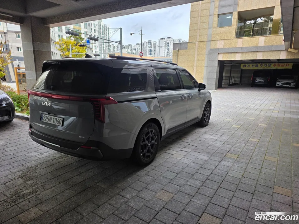 Kia Carnival 9 2025 — миниатюра 5