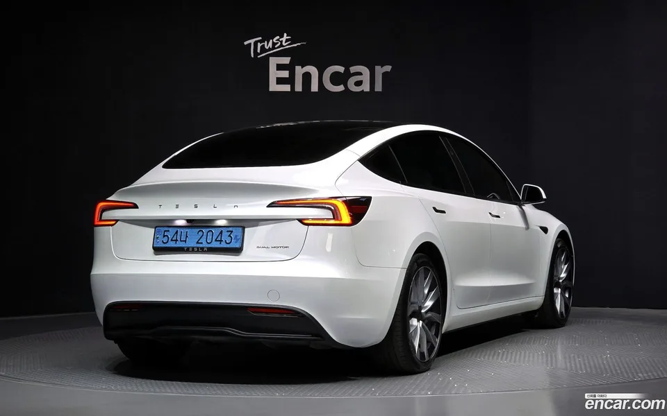 Tesla Model 3 AWD 2024 — миниатюра 2