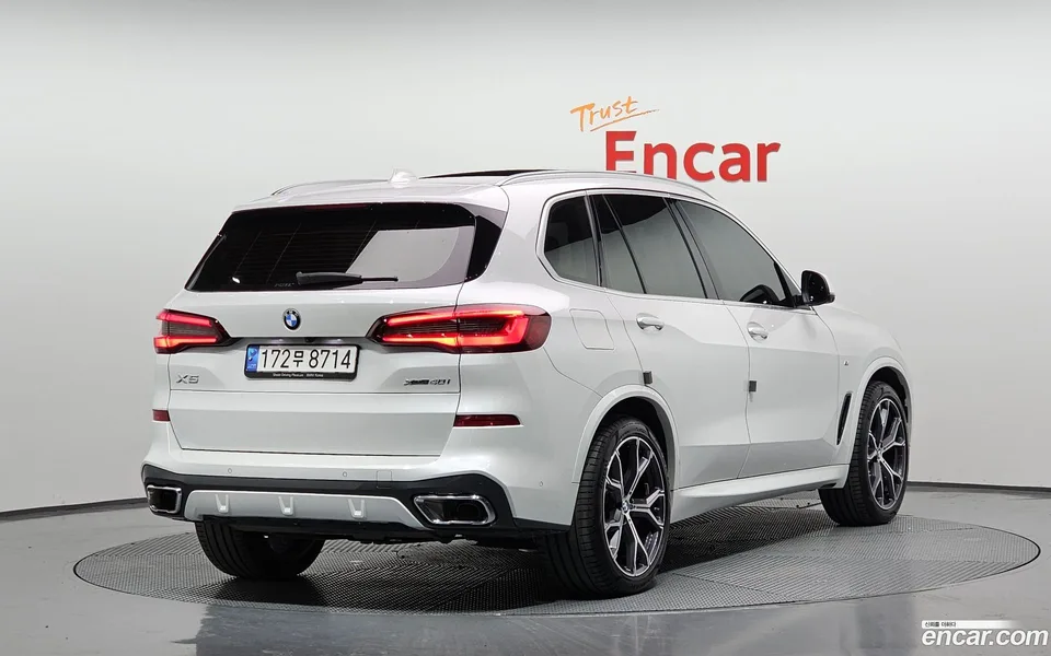BMW X5 xDrive 40i M 2023 — миниатюра 2