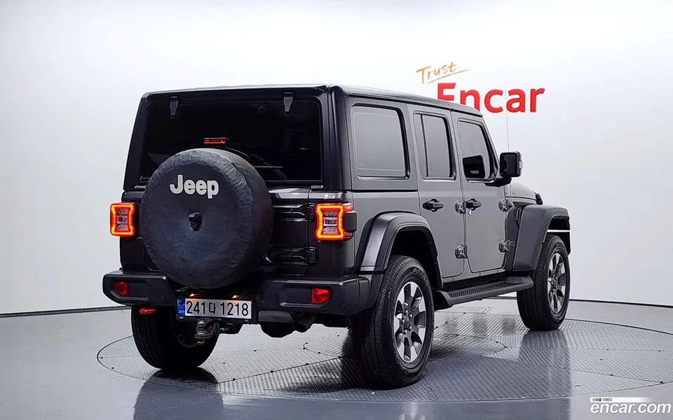 Jeep Wrangler 2.0 4 2022 — миниатюра 2