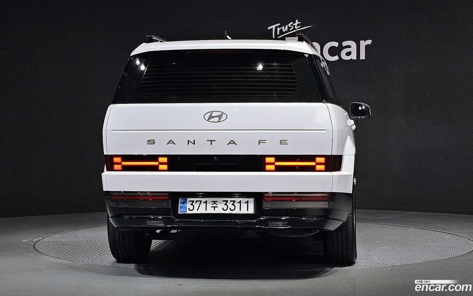 Hyundai SantaFe HEV 1.6 2WD 2023 — миниатюра 4