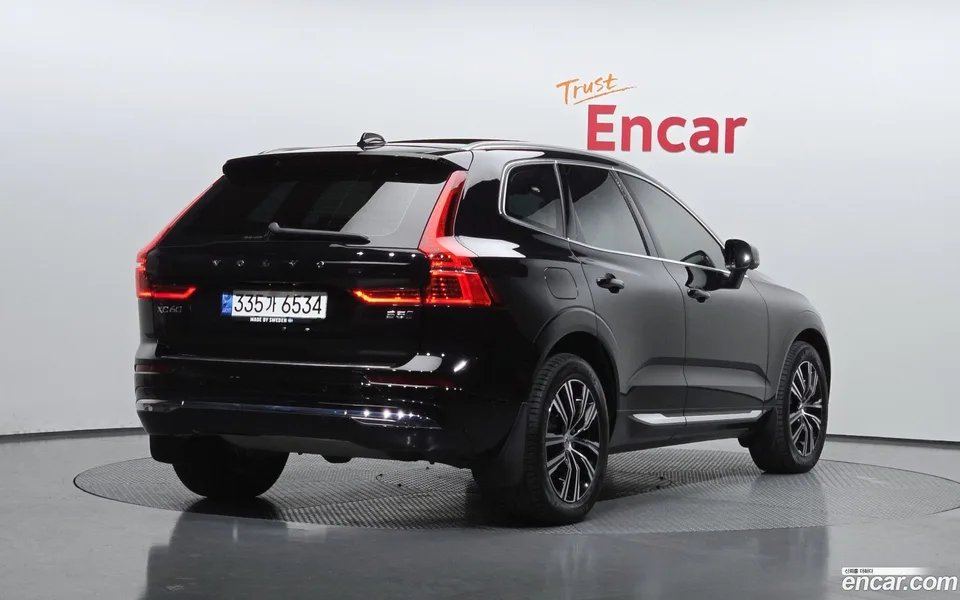 Volvo XC60 B5 2022 — миниатюра 2
