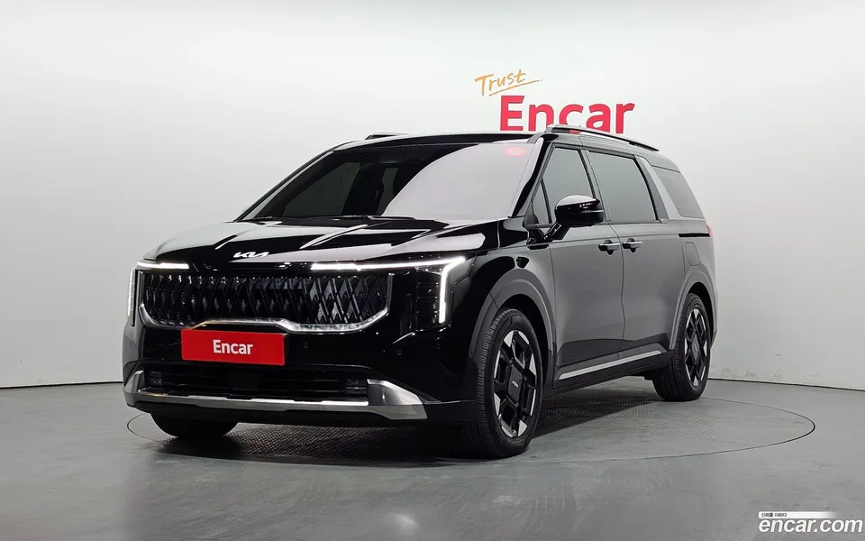 Kia Carnival 9 2024 — фото 1, купить с доставкой в Москву