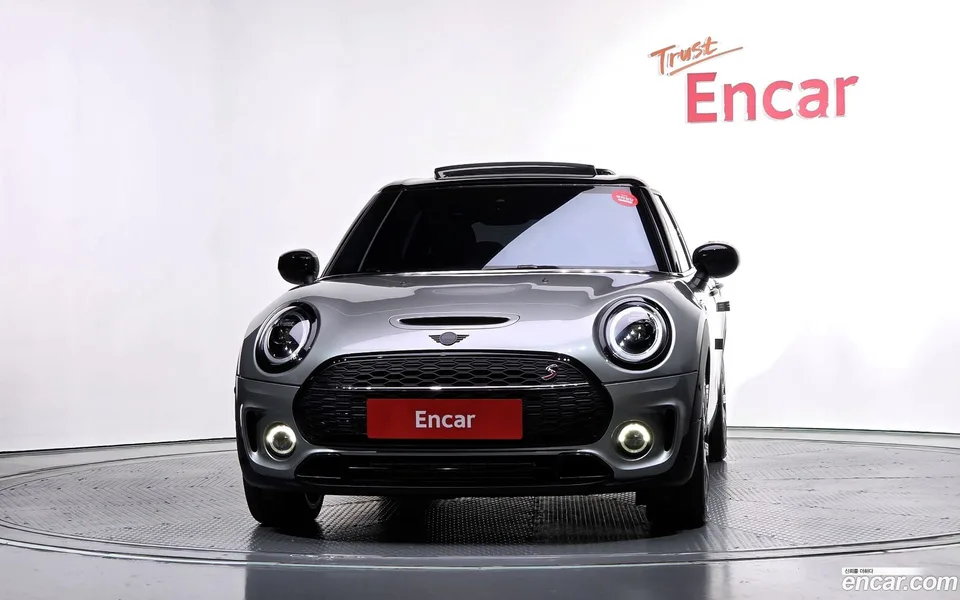 MINI Cooper S Clubman 2023 — миниатюра 3