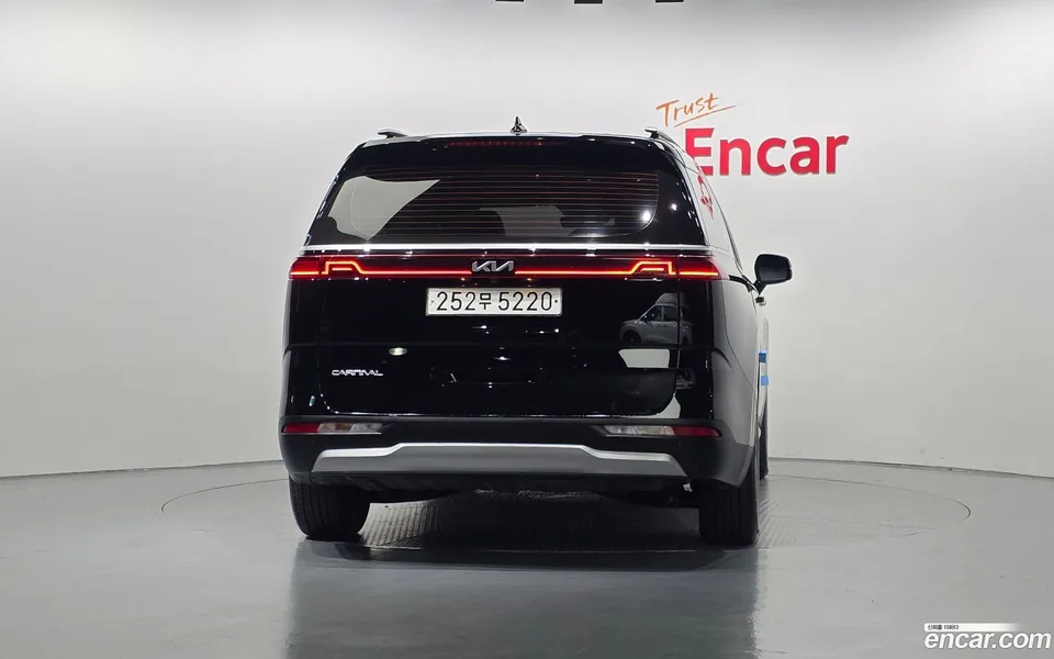 Kia Carnival 9 2022 — миниатюра 4