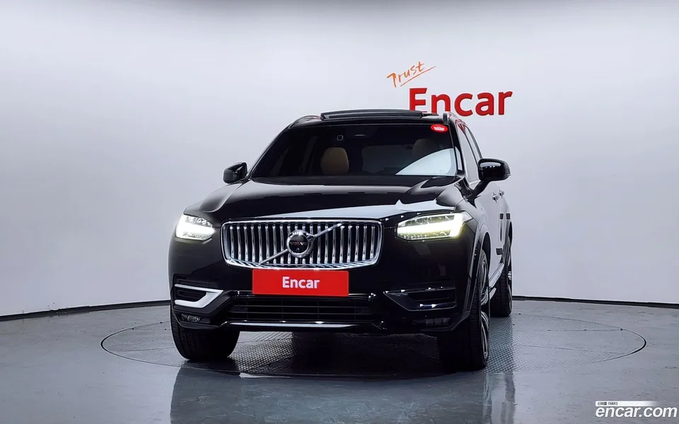 Volvo XC90 B6 2023 — миниатюра 3