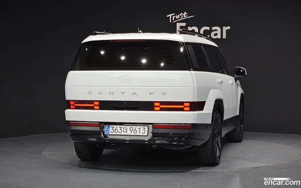 Hyundai Santa Fe HEV 1.6 2WD 2023 — миниатюра 4