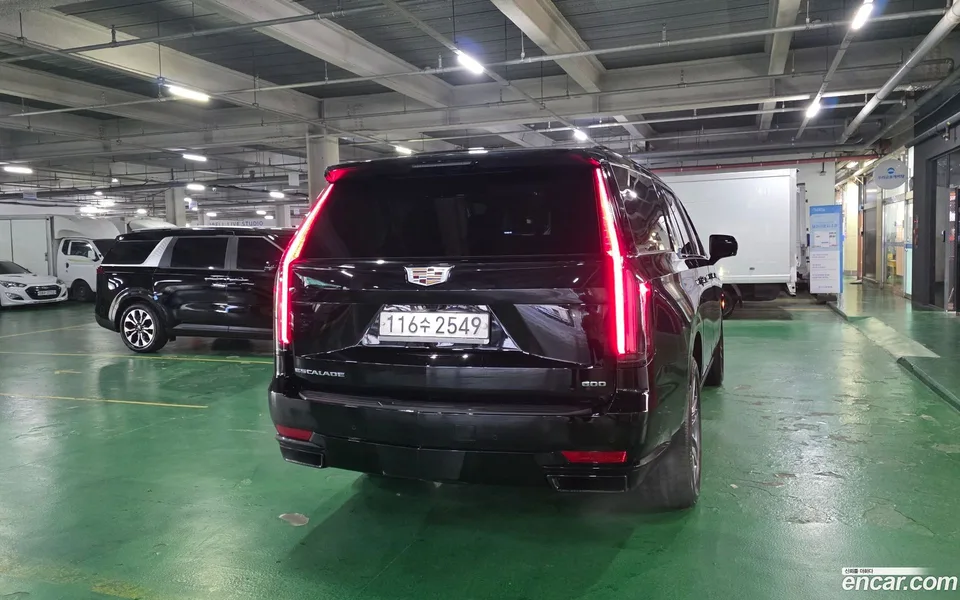 Cadillac Escalade 6.2 ESV 2023 — миниатюра 4