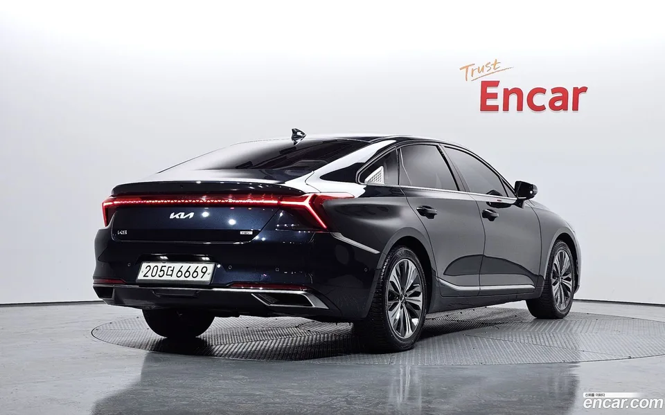 Kia K8 Hybrid 2022 — миниатюра 2