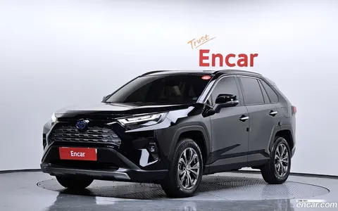 Toyota RAV4 2023 купить в Москве