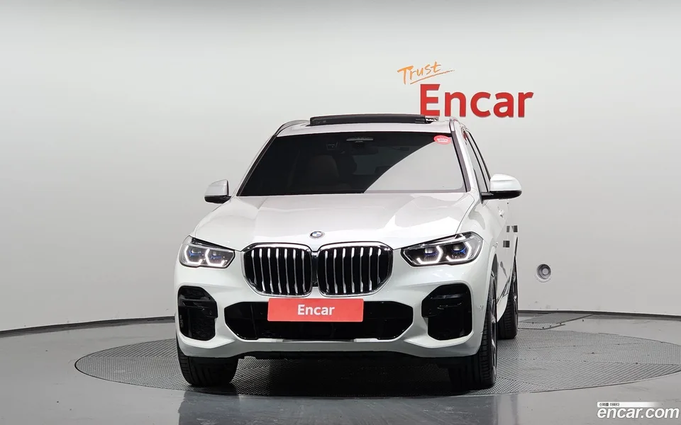BMW X5 xDrive 40i M 2023 — миниатюра 3