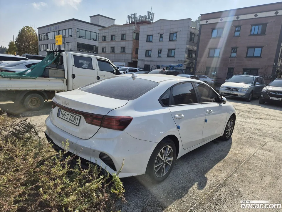 Kia K3 1.6 2024 — миниатюра 5