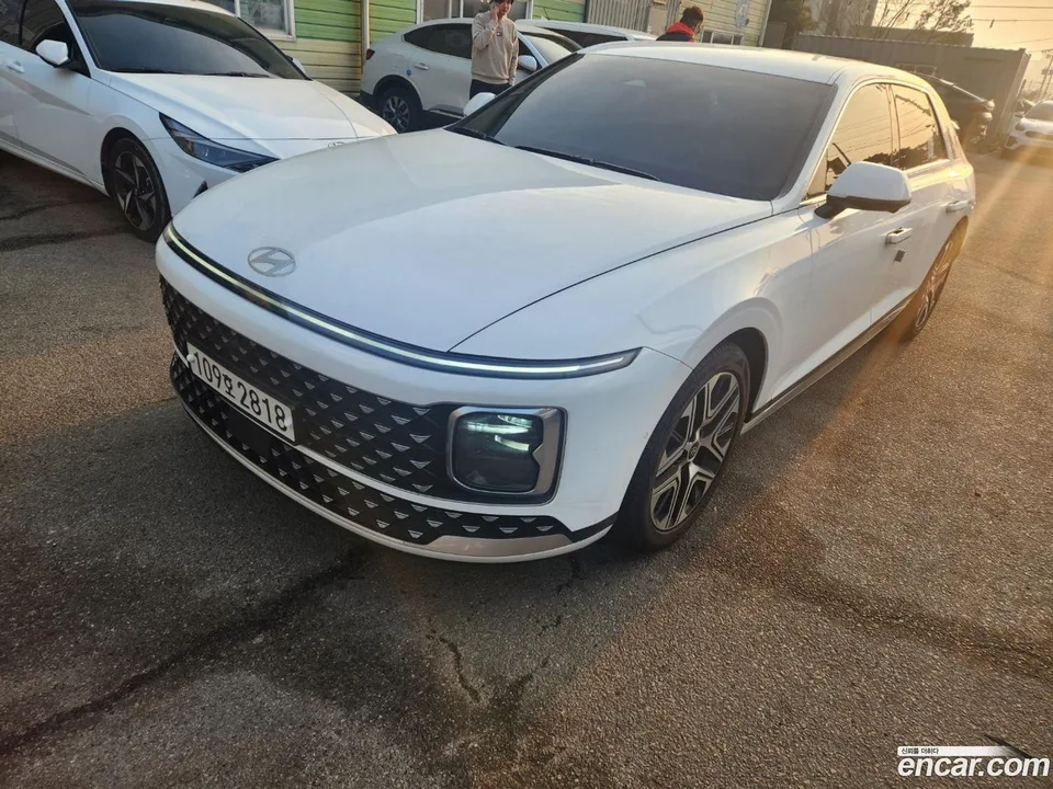Hyundai Grandeur 2.5 2WD 2023 — миниатюра 3