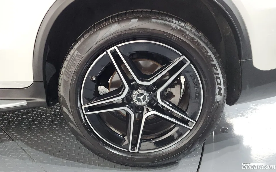 Mercedes-Benz GLC-Class GLC300 4MATIC 2022 — миниатюра 5