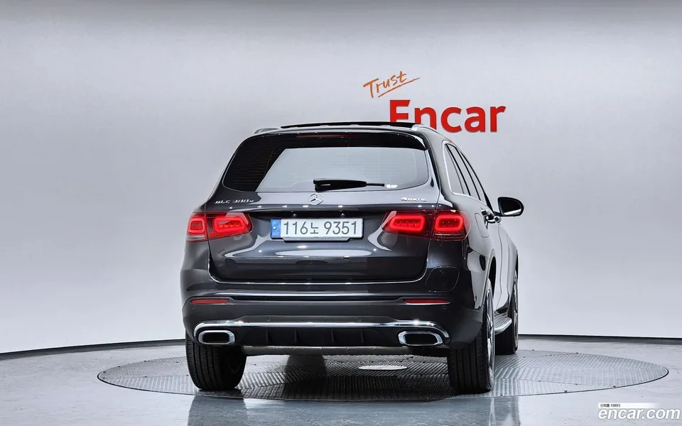 Mercedes-Benz GLC-Class GLC300e 4MATIC 2022 — миниатюра 4