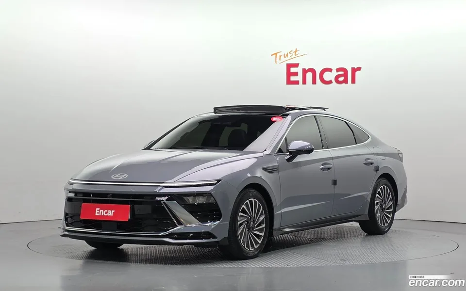 Hyundai Sonata The Edge Hybrid 2025 — фото 1, купить с доставкой в Москву