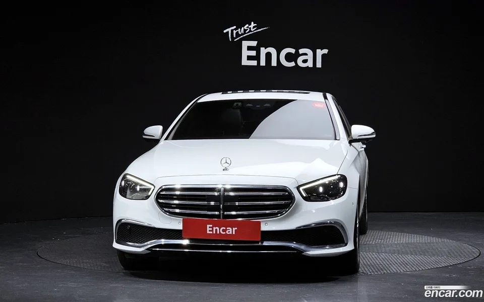 Mercedes-Benz E-Class E250 2023 — миниатюра 3