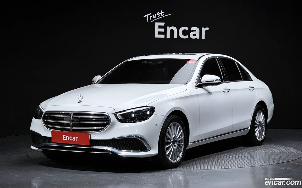 Mercedes-Benz E-Class E250 2023 — фото 1, купить с доставкой в Москву