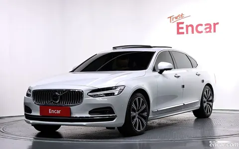 Volvo S90 2022 купить в Москве