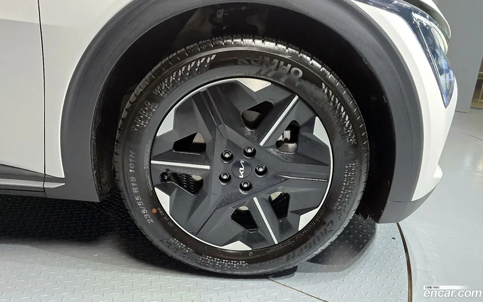Kia EV6 2WD 2024 — миниатюра 5