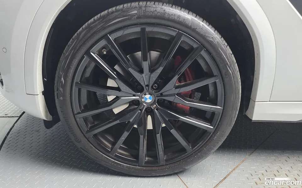 BMW X6 xDrive40d M 2024 — миниатюра 5