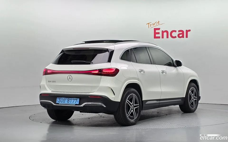 Mercedes-Benz EQA EQA250 AMG 2024 — миниатюра 2