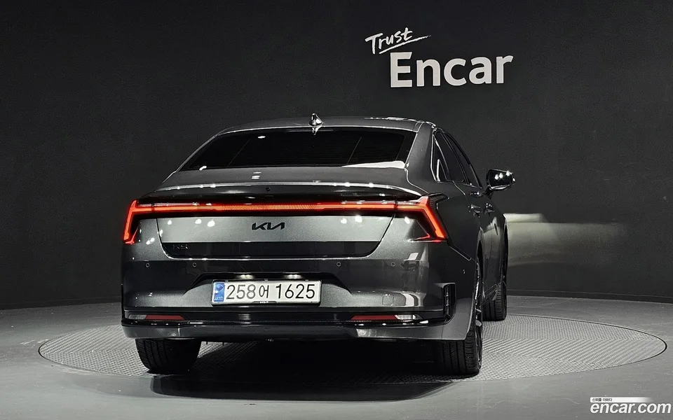 Kia K8 Hybrid 2024 — миниатюра 4