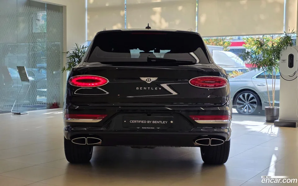 Bentley Bentayga 4.0 V8 2025 — миниатюра 3