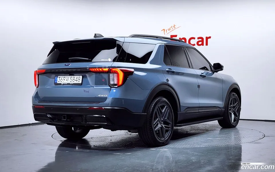 Ford Explorer 2.3 ST- 4WD 2025 — миниатюра 2