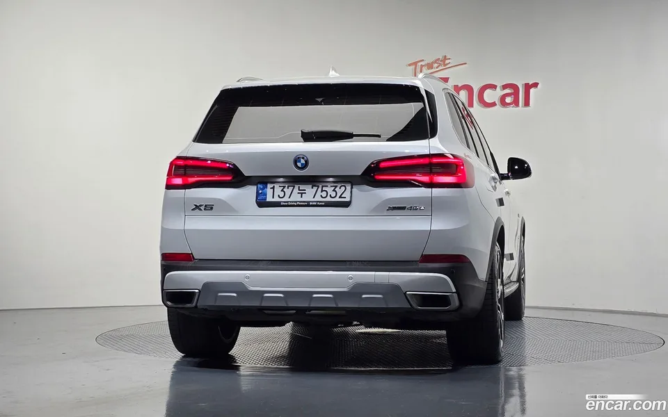 BMW X5 xDrive 45e xLine 2022 — миниатюра 4