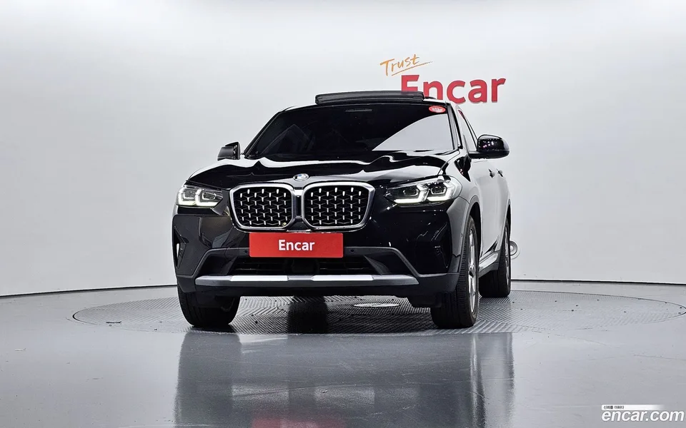 BMW X4 xDrive20i xLine 2022 — миниатюра 3