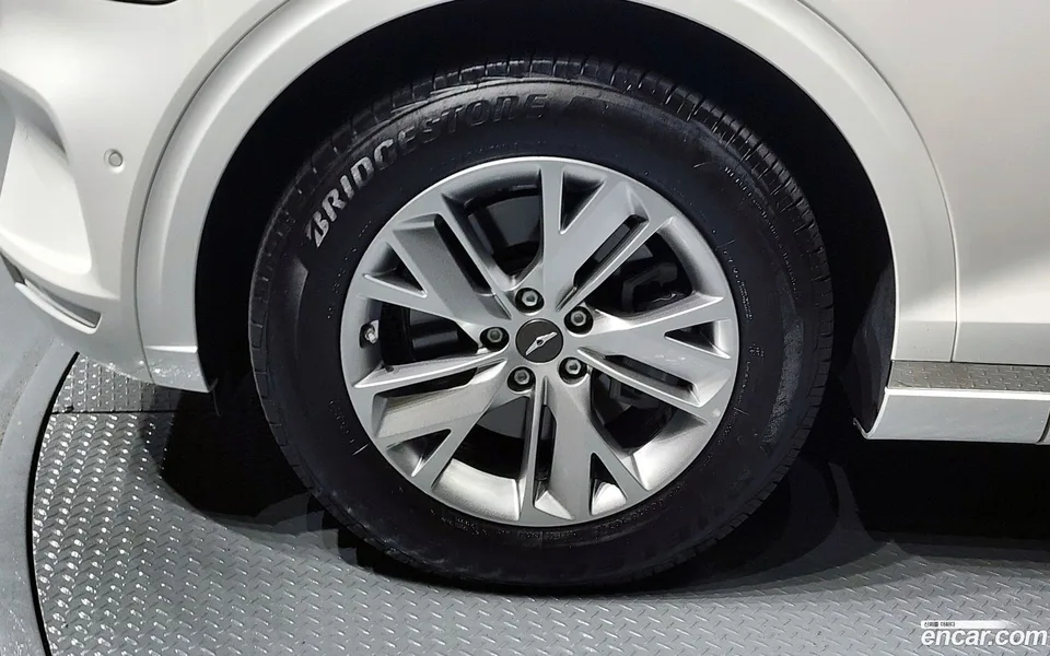 Genesis GV70 2.5T AWD 2023 — миниатюра 5