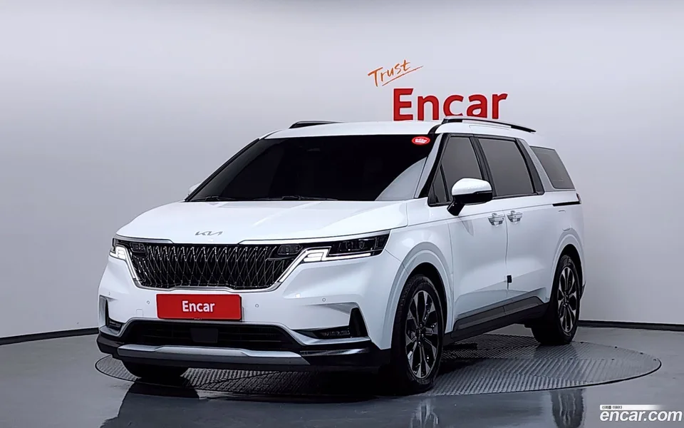 Kia Carnival 9 2022 — фото 1, купить с доставкой в Москву