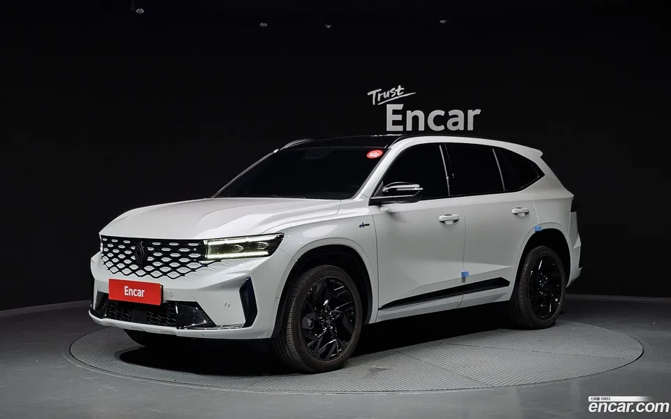 Renault Samsung Grand Koleos 1.5 E-TECH 2WD 2025 — фото 1, купить с доставкой в Москву