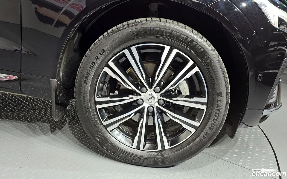 Volvo XC60 B5 2022 — миниатюра 5