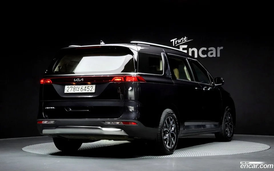 Kia Carnival 9 2023 — миниатюра 2