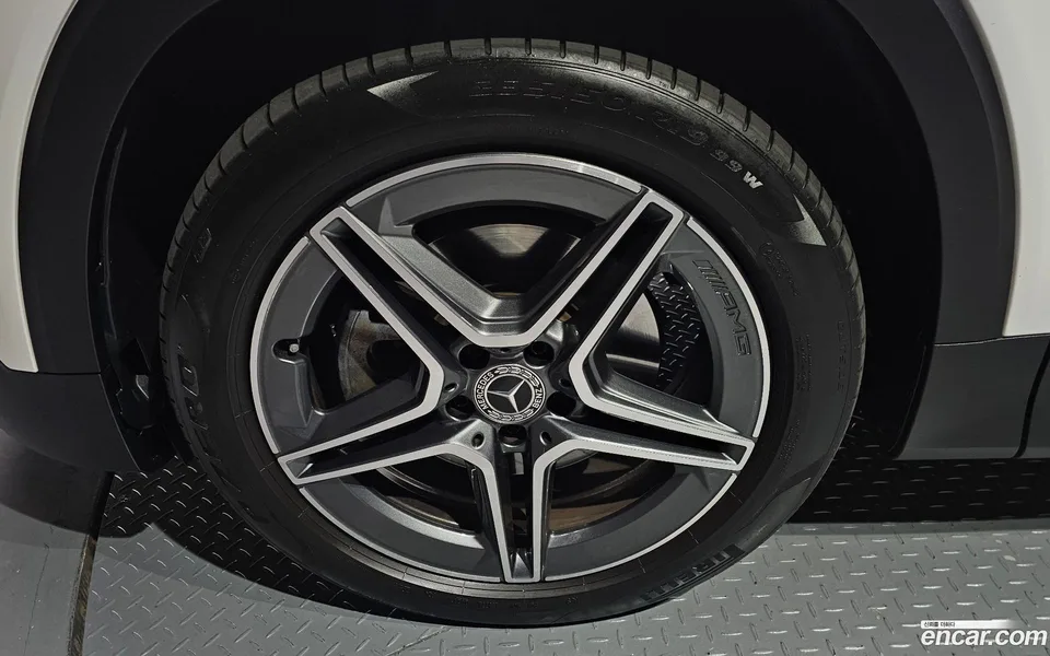 Mercedes-Benz GLB-Class GLB250 4MATIC 2022 — миниатюра 5