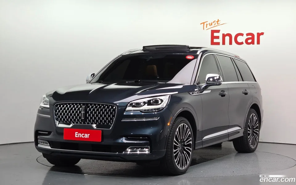Lincoln Aviator 3.0 AWD 2022 — фото 1, купить с доставкой в Москву