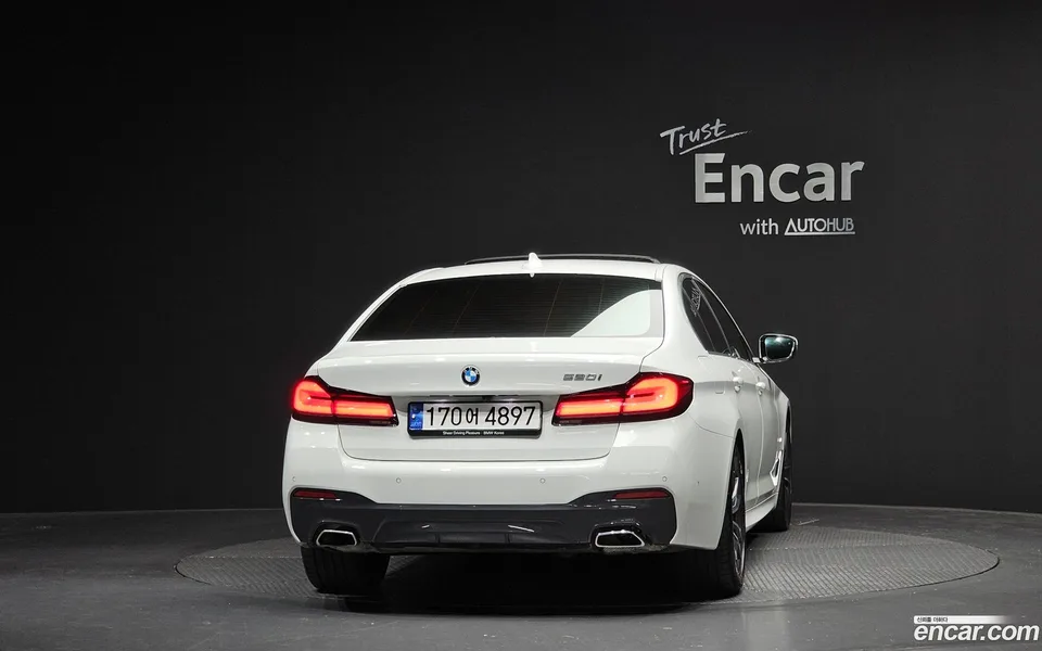 BMW 5 Series 520i M 2023 — миниатюра 4