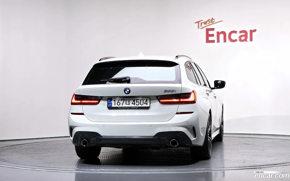 BMW 3 Series 320i M 2022 — миниатюра 4