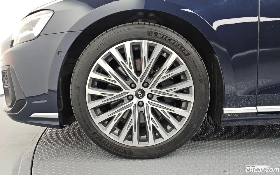 Audi A8 55 TFSI LWB 2022 — миниатюра 5