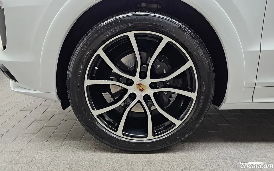 Porsche Cayenne 3.0 2023 — миниатюра 5