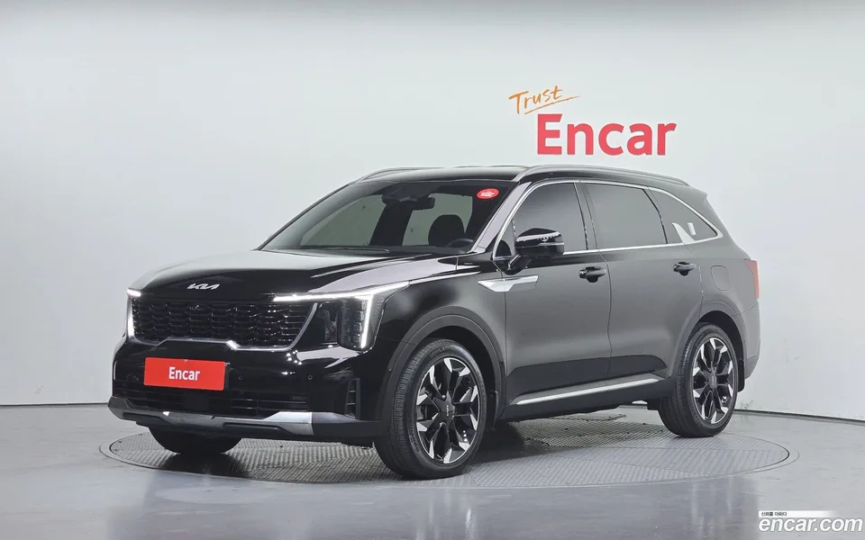 Kia Sorento 2.5T 2WD 2024 — фото 1, купить с доставкой в Москву