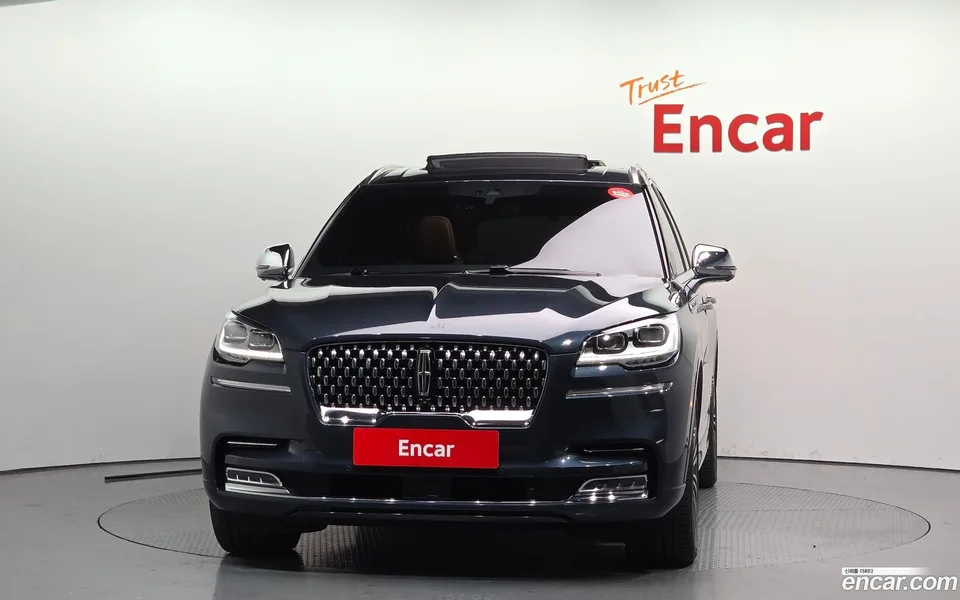 Lincoln Aviator 3.0 AWD 2022 — миниатюра 3