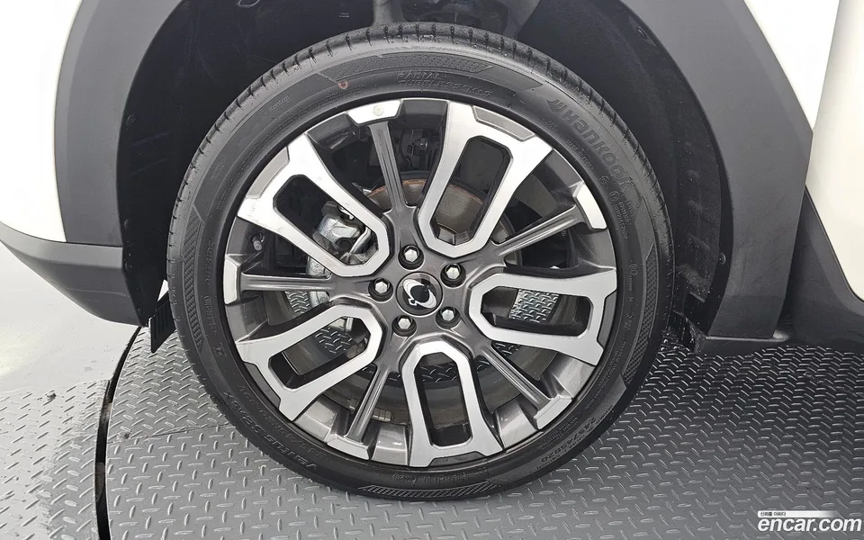 KG Mobility Torres 1.5 4WD 2023 — миниатюра 5