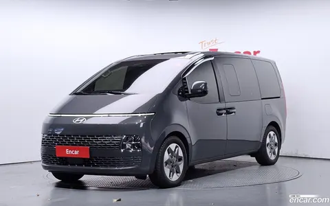 Hyundai Staria 2025 купить в Москве